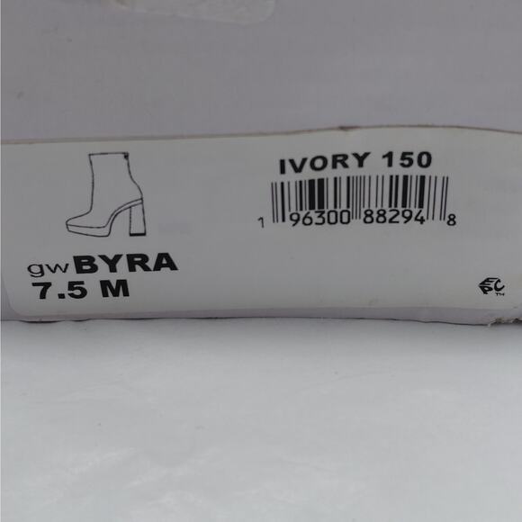 GUESS Byra Platform Ankle Boots Womens 7.5 Ivory Retro 70's Block High Heel Gogo - Picture 4 of 14